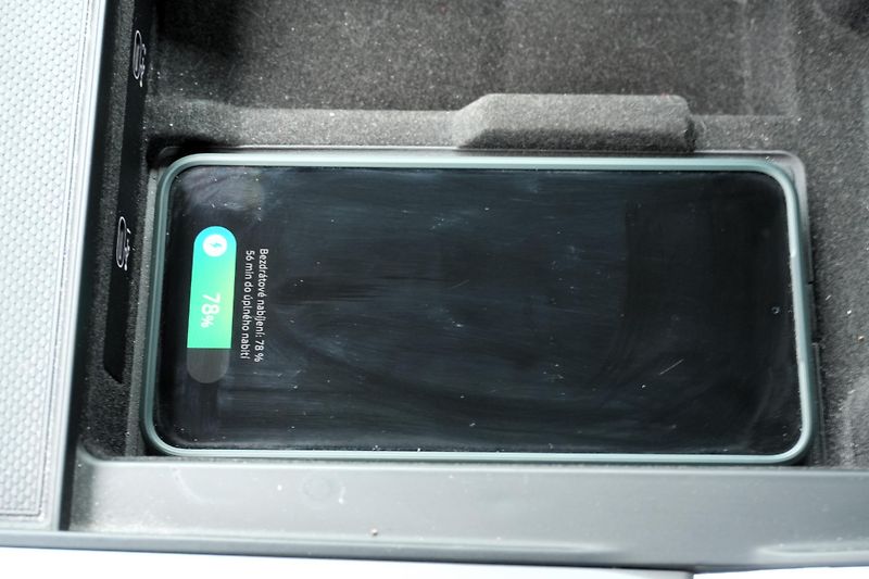 Audi SQ8 4.0 TFSI, ČR, Tažné, Matrix - fotka 23 z 44