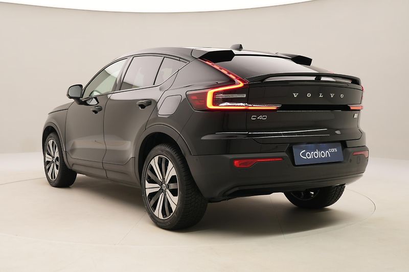 Volvo C40 PURE ELECTRIC TWIN ENGINE PLUS - fotka 10 z 57