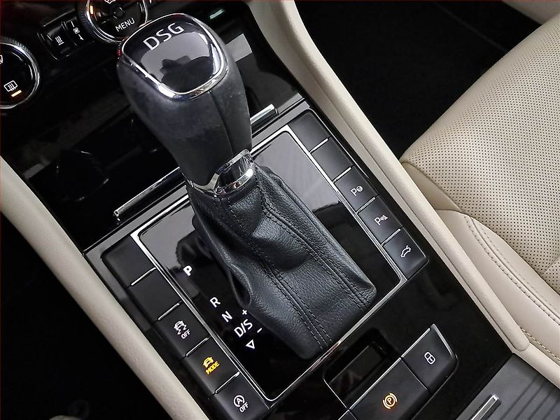 Škoda Superb (2017) Laurin&Klement 2.0 TSI - fotka 13 z 26