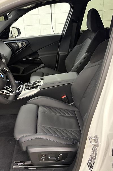 BMW X3 xDrive 40d - fotka 8 z 9
