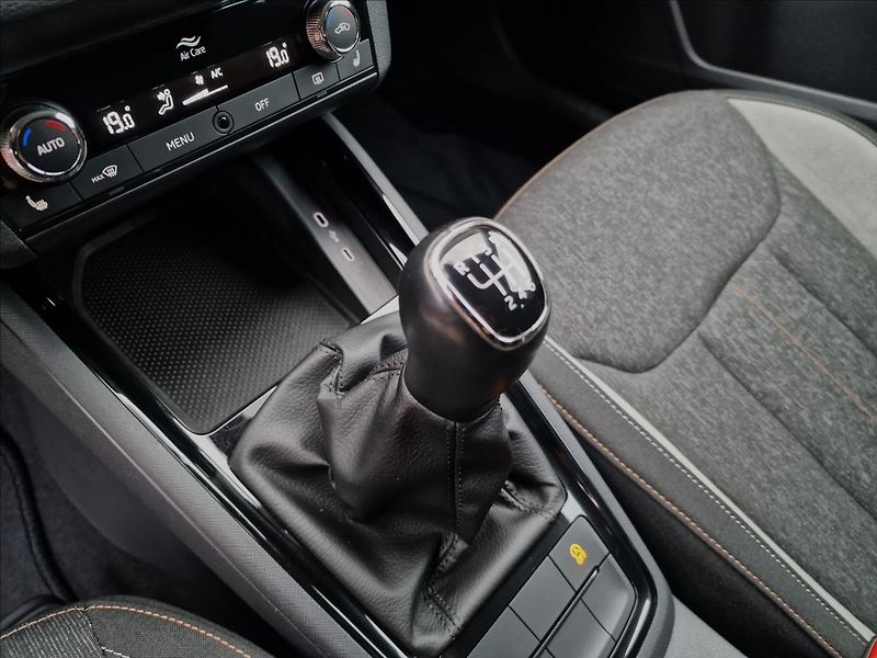 Škoda Scala 1.0 TSI 81kW Style, ČR,1.Maj. - fotka 36 z 50