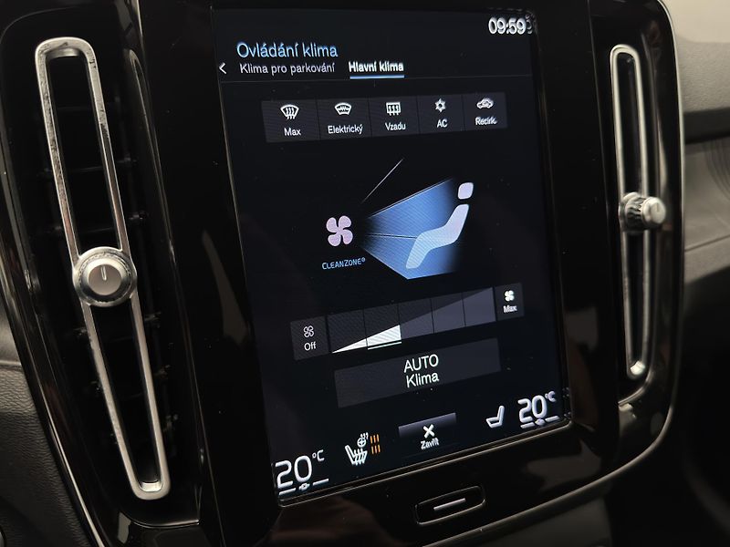 Volvo XC40 T5 RECHARGE CZ - fotka 39 z 48