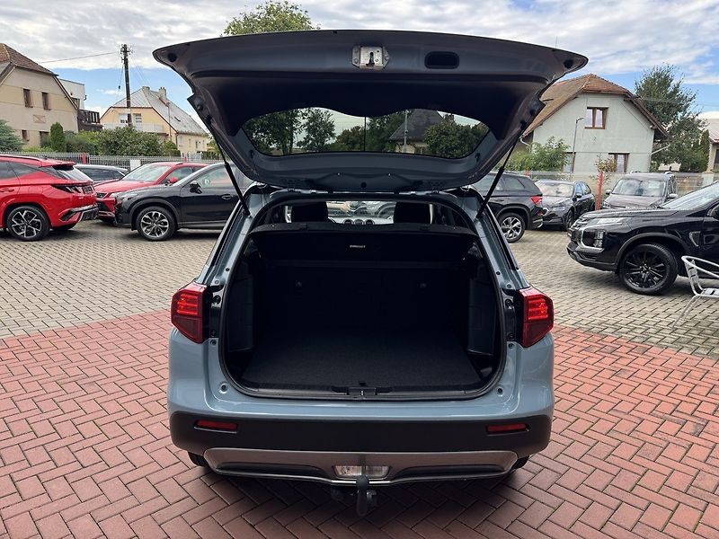 Suzuki Vitara (2021) 1.4 BoosterJet 4x4 Automat LED - fotka 23 z 49
