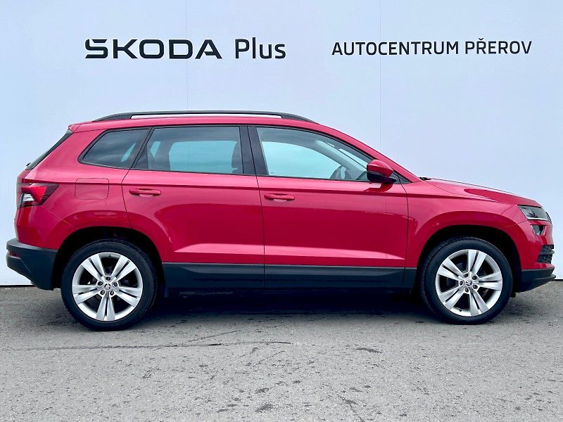 Škoda Karoq (2019) 1.5TSI 110kW Style - fotka 31 z 35