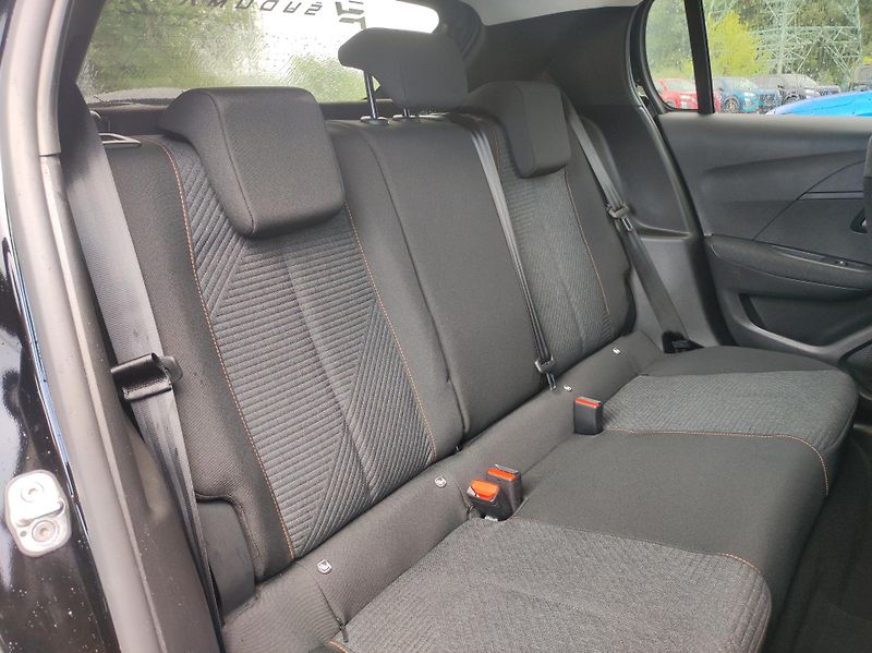 Peugeot 208 (2026) BUSINESS Turbo 100 MAN6 - fotka 20 z 21