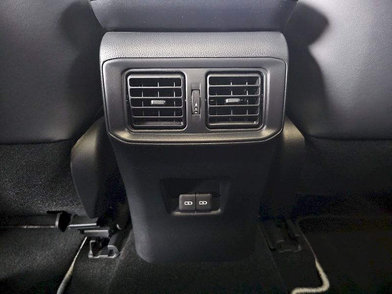 Toyota RAV4 (2025) 2.5HEV 222k 4X4 SELECTION - fotka 26 z 31