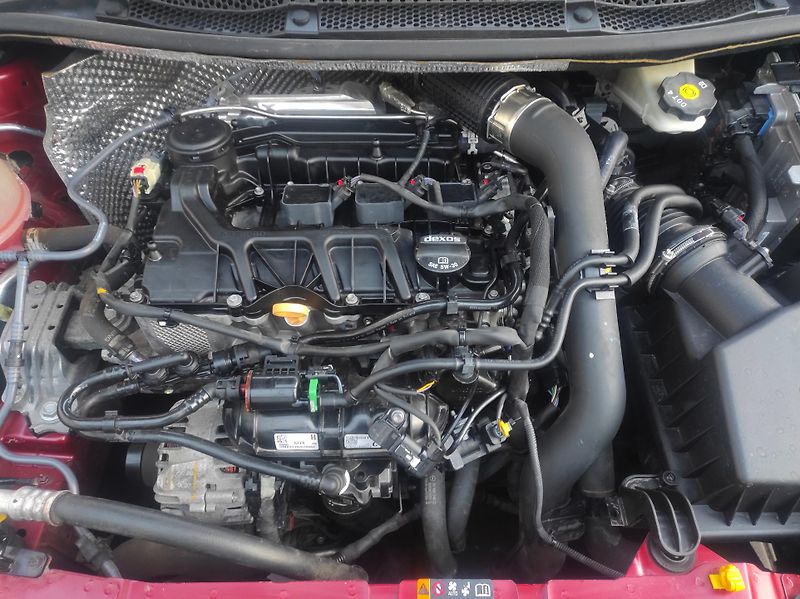 Opel Astra 1,2Turbo, 107kW, Elegance, S/s - fotka 28 z 41