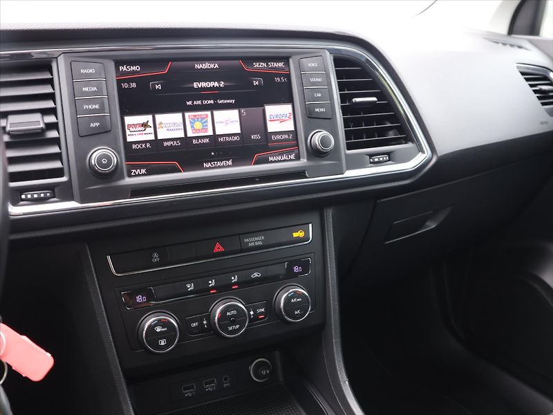 Seat Ateca 2,0 TDI LED 4Drive CZ Style - fotka 22 z 33