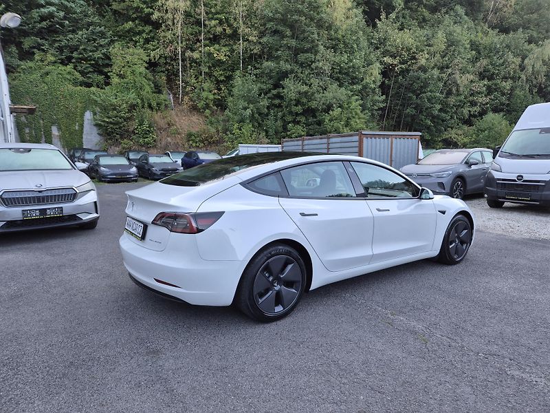 Tesla Model 3 LONG RANGE DUAL MOTOR TZ 94,2% - fotka 5 z 49