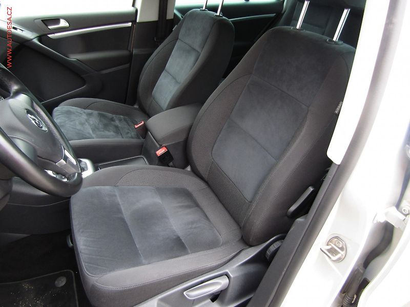 Volkswagen Tiguan (2015) 2.0 TDi 4x4, ČR, Sport&Style - fotka 9 z 16