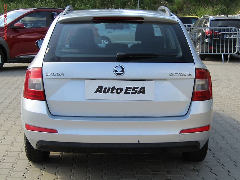 Škoda Octavia (2016) 1.6 TDi, ČR, Ambition, AC - fotka 5 z 16