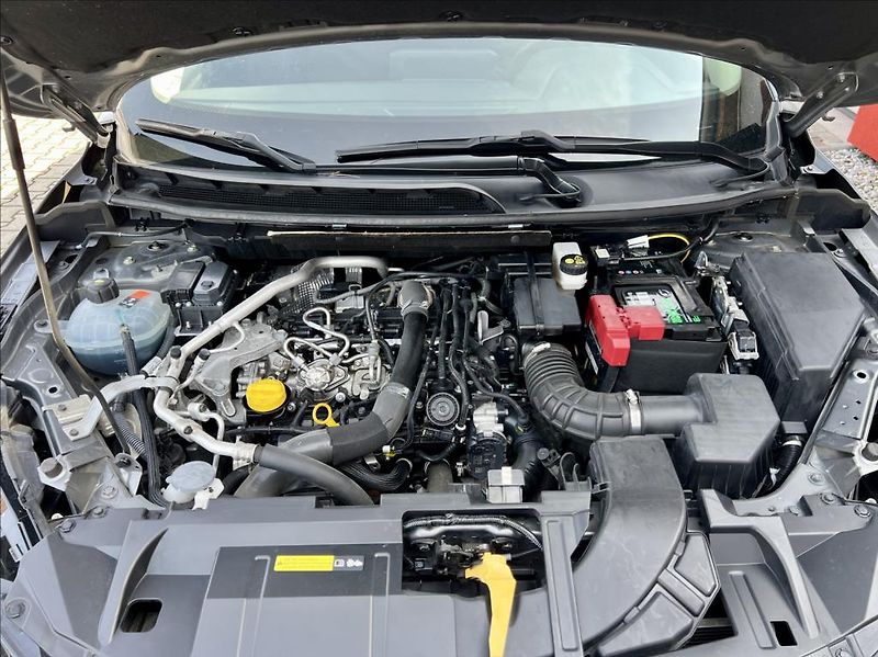 Nissan Qashqai 1,3 mHEV / Business / Xtronic - fotka 38 z 43
