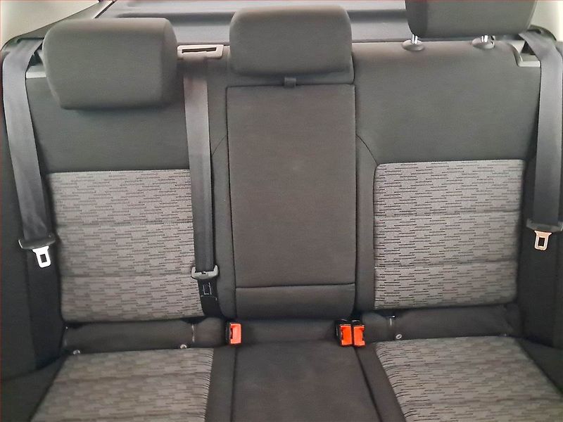 Škoda Octavia (2012) 1.4 TSI, Tempomat - fotka 10 z 16