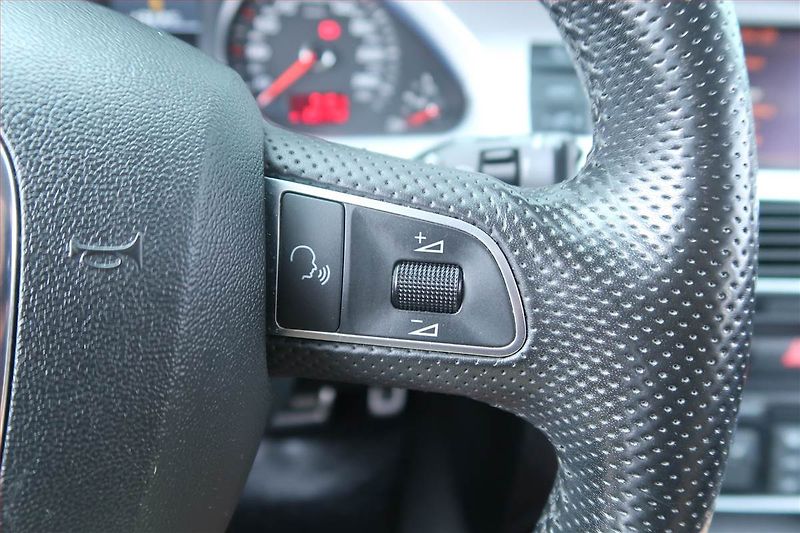 Audi A6 Allroad (2011) 3.0 TDI, 4X4, Automat, Navi - fotka 19 z 24