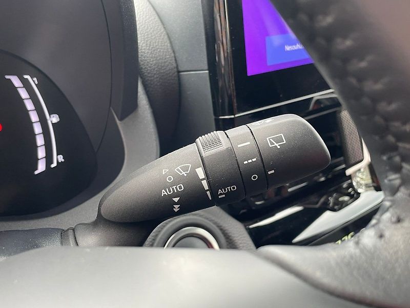 Toyota Yaris Cross MY25 1.5 TNGA HEV - fotka 23 z 30