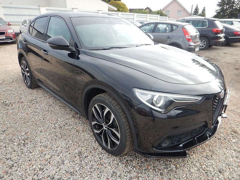Alfa Romeo Stelvio 2.2 JTD Q4 AUTOMAT - fotka 4 z 27