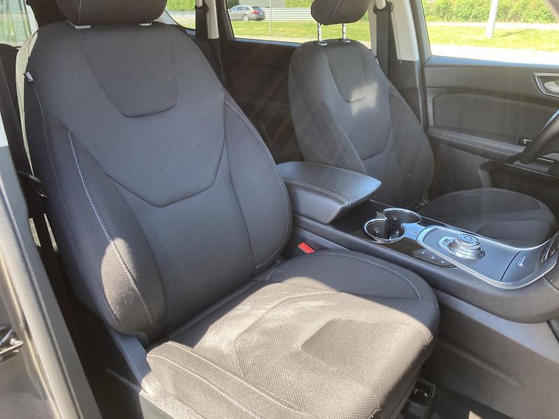 Ford S-MAX (2018) 2.0 TDCi Titanium, 7míst - fotka 9 z 42