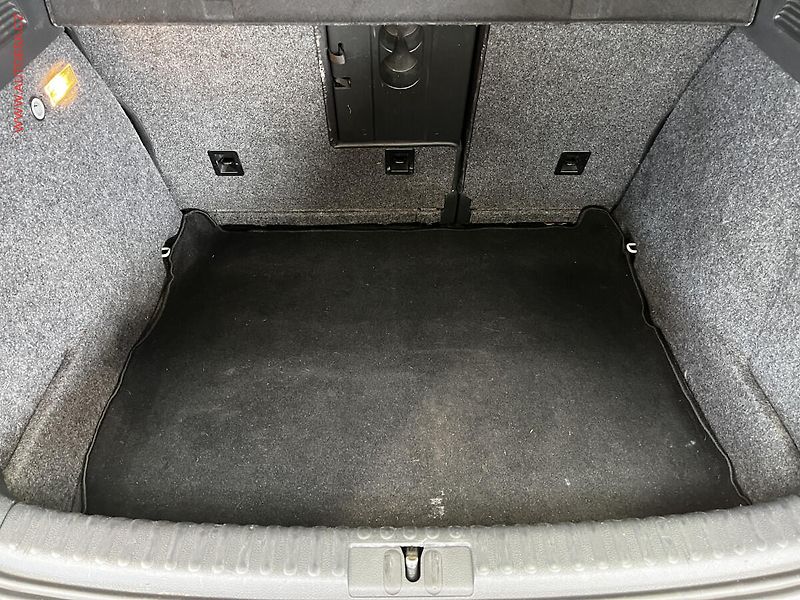 Volkswagen Tiguan (2013) 2.0TDi 4x4, R-Line, DSG - fotka 8 z 21