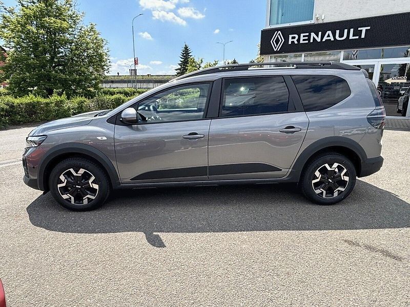 Dacia Jogger (2026) Journey TCe 110 5 míst - fotka 2 z 13