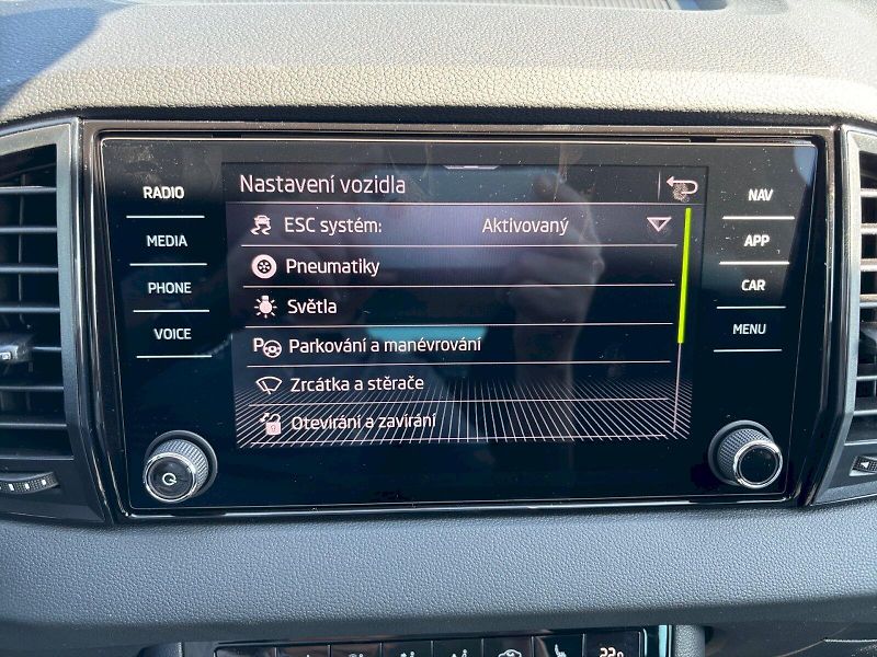 Škoda Karoq (2026) Selection 1.5 TSI 110 kW - fotka 24 z 25