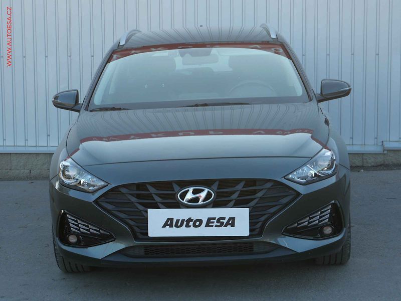 Hyundai i30 (2021) 1.5DPi, ČR, Comfort - fotka 2 z 22