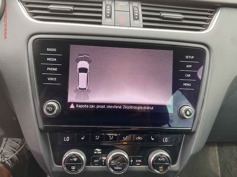 Škoda Octavia (2019) 2.0 TSi 4x4, ČR, Edition 100 - fotka 17 z 17