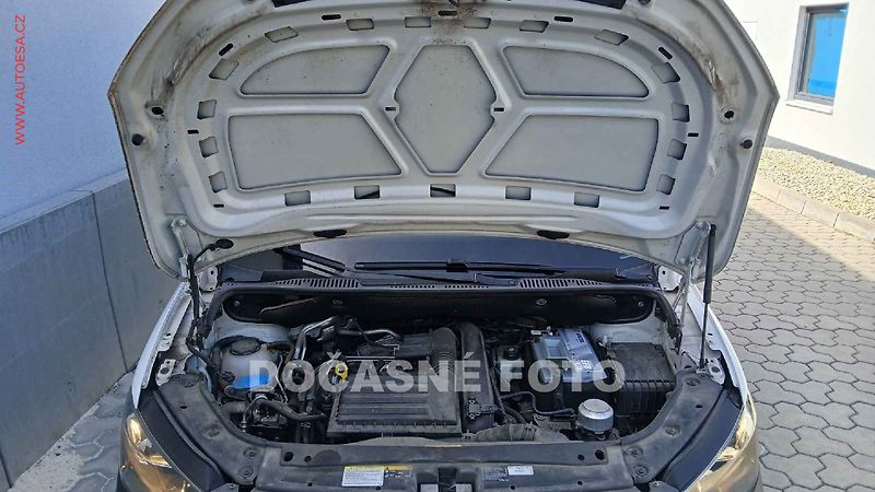 Volkswagen Caddy (2020) 1.4TGi BOTT, AC, +pneu - fotka 9 z 15
