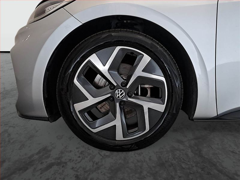 Volkswagen ID.3 (2023) Pro Perf. (62 kWh), SoH 87% - fotka 15 z 29