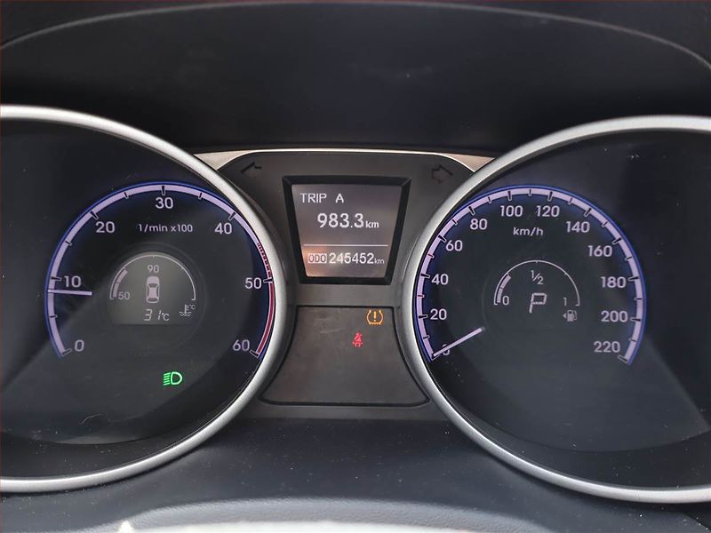 Hyundai ix35 (2013) 2.0 CRDi, 4X4, Automat - fotka 11 z 20