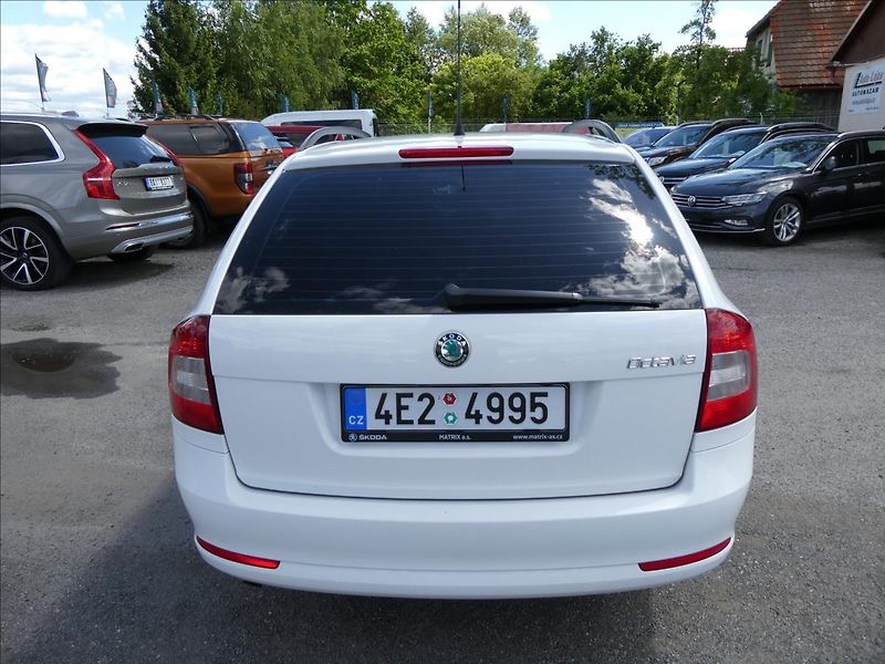 Škoda Octavia 1,2 TSi 77kW motor 110tKm,2xko - fotka 7 z 42