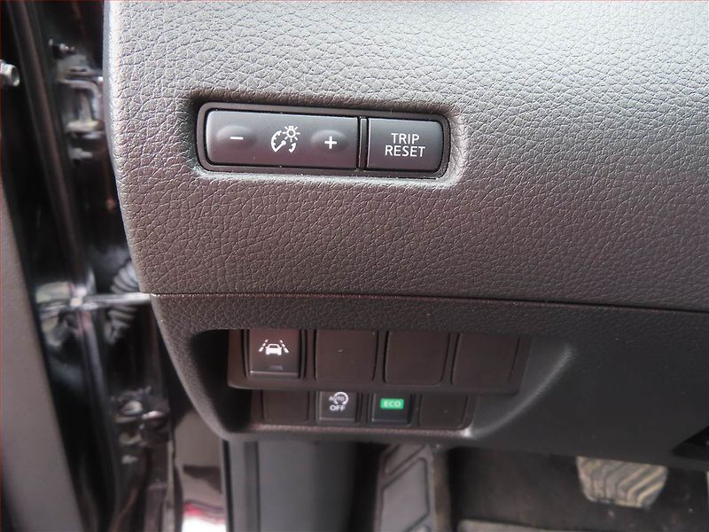 Nissan Qashqai (2017) N-Connecta 1.2 DIG-T, Automat - fotka 23 z 24