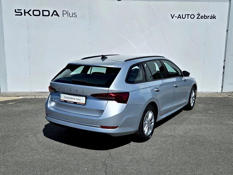 Škoda Octavia (2024) COMBI Ambition PLUS TSI 110/1. - fotka 2 z 26