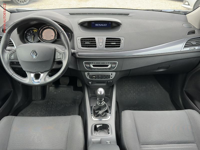 Renault Mégane (2014) 1.6dCi, ČR, AC, tempo, park - fotka 8 z 19