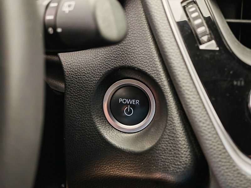 Toyota Corolla Cross 2.0 Hybrid (197 k) Comfort 4x4 - fotka 33 z 43