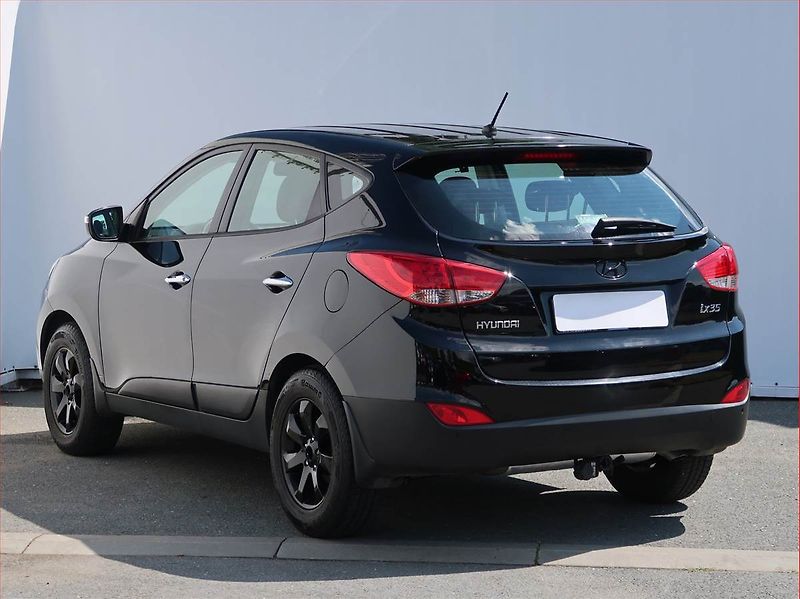 Hyundai ix35 (2012) 1.6 GDI, Serv.kniha, Kůže - fotka 4 z 17