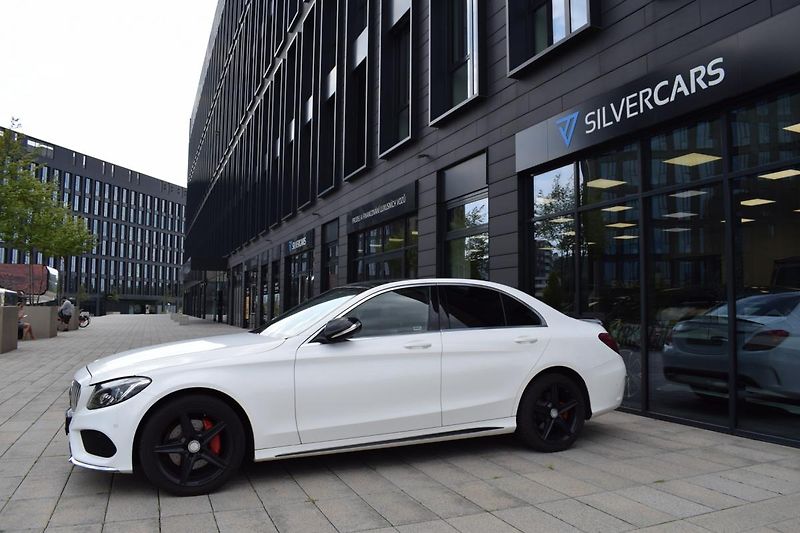 Mercedes-Benz Třídy C (2014) C220d/AMG paket/Sound motoru - fotka 3 z 26