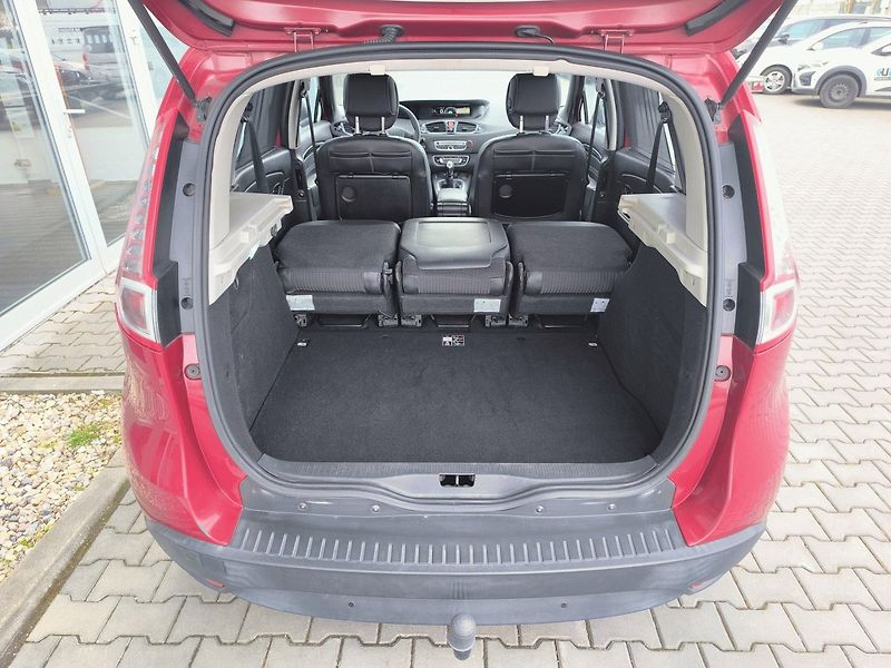 Renault Scénic (2011) Dynamique 1.6i 110k - fotka 9 z 10