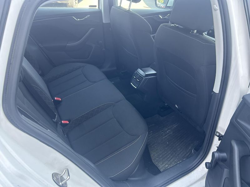 Škoda Scala 1.0TSI 85kW AMBITION - fotka 6 z 21