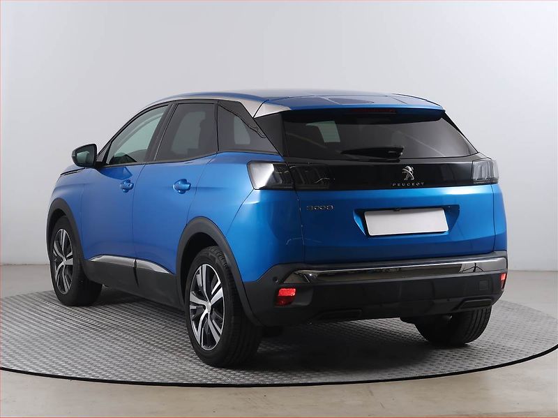 Peugeot 3008 (2022) 1.5 BlueHDi - fotka 4 z 18