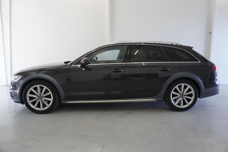 Audi A6 Allroad 3.0 TDi S LINE QUTTRO AUTOMAT - fotka 5 z 36