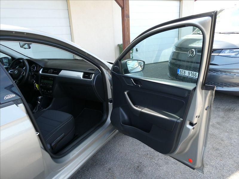 Škoda Rapid 1,4 TSi 90kW 1.majitel, DSG - fotka 25 z 41