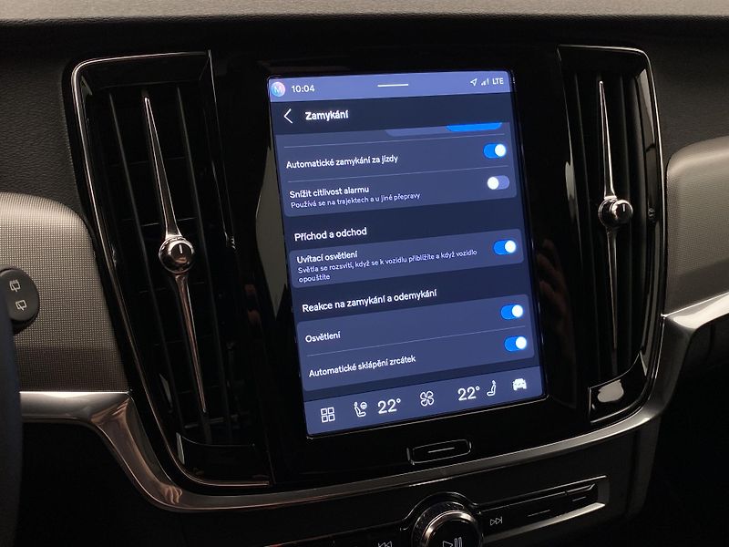 Volvo V90 T6 AWD RECHARGE DARK PLUS AUT - fotka 56 z 61