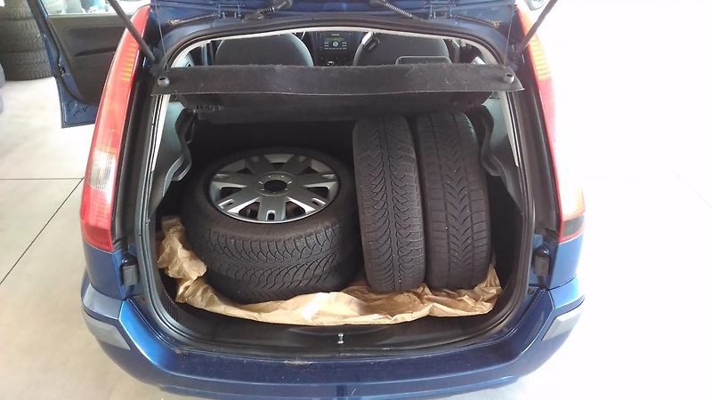 Ford Fusion (2008) 1,4i,59KW,KLIMA,CD,EL.VÝBAVA - fotka 11 z 27