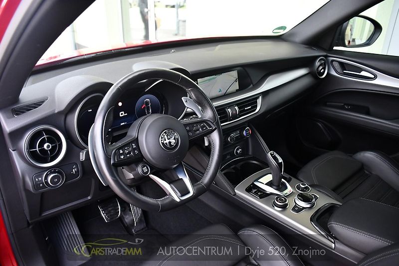 Alfa Romeo Stelvio 2.0T 16V 206kW VELOCE AT8 Q4 - fotka 9 z 50