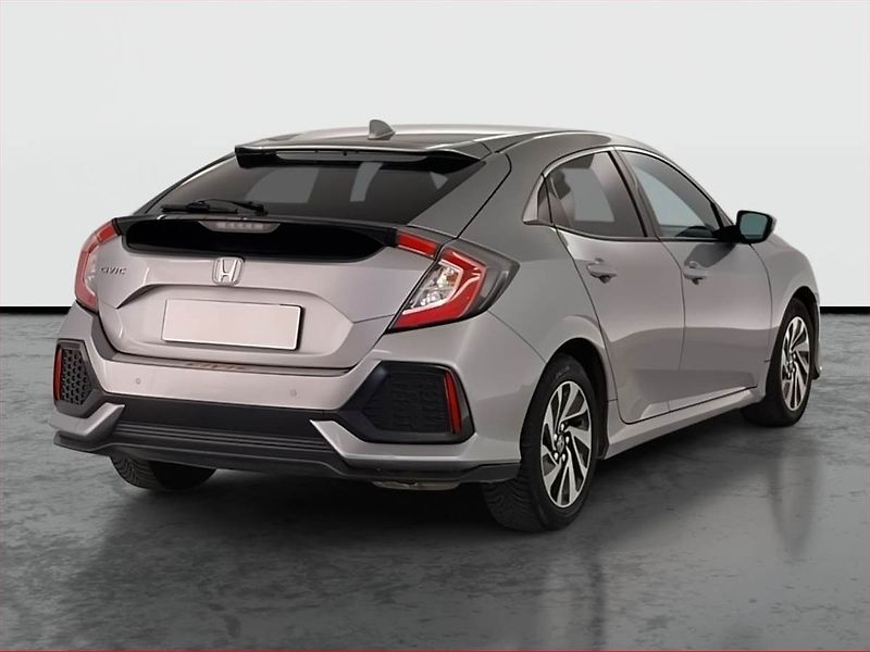 Honda Civic (2017) 1.0 VTEC Turbo, Serv.kniha - fotka 5 z 21