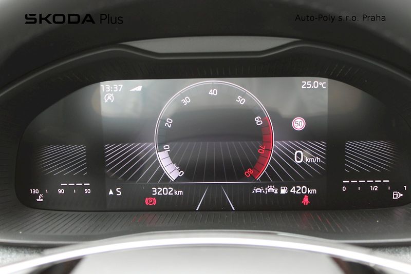 Škoda Scala (2025) 1.0 TSI 85 kW Selection - fotka 14 z 25