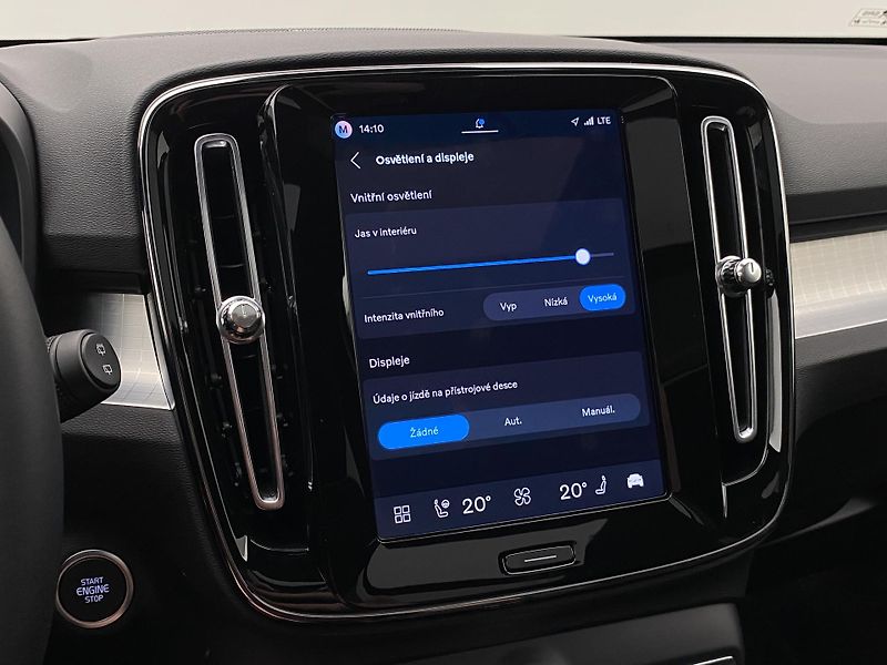 Volvo XC40 (2026) B3 AUT DARK ULTRA  - fotka 53 z 60
