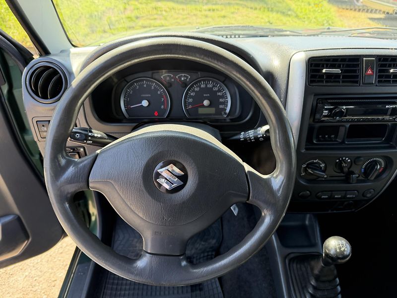 Suzuki Jimny 1,3i 4x4 - fotka 16 z 18
