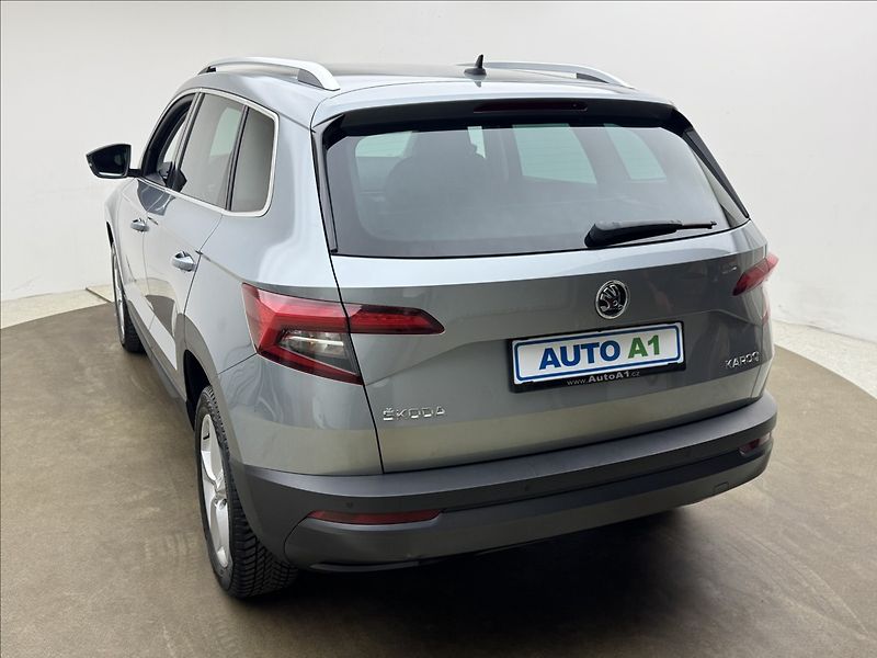 Škoda Karoq 1,6 DSG ACC STYLE+ NAVI KAMERA - fotka 6 z 39