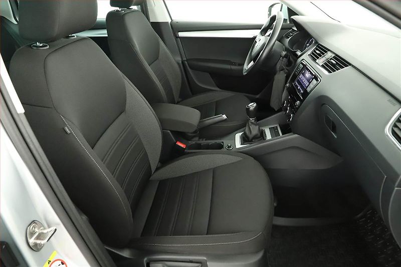 Škoda Octavia (2020) Ambition Plus 1.5 TSI, ČR - fotka 7 z 14